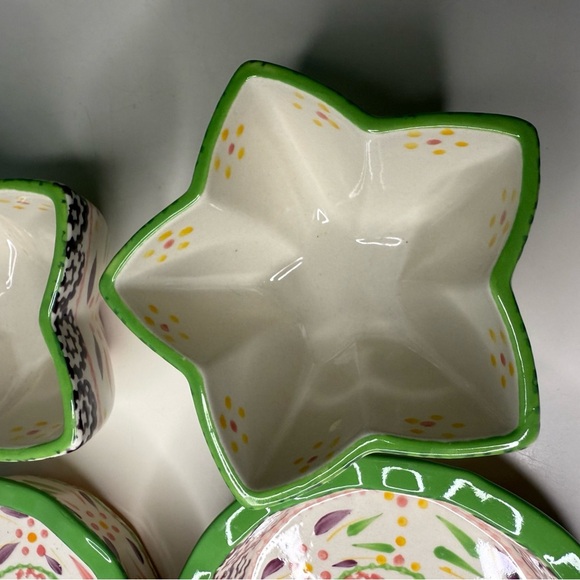 Temp-Tations Green and Pink Bakeware Collection with Star and Floral Patterns - Picture 7 of 10